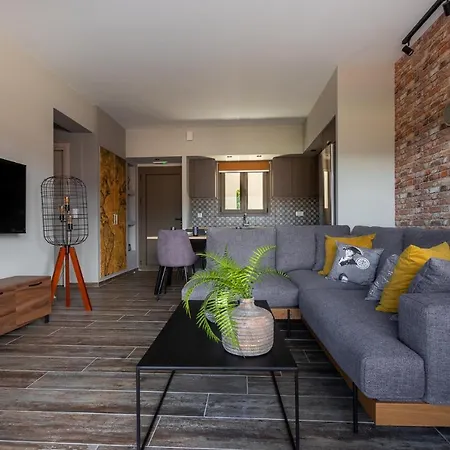 Holiday home Melissani *